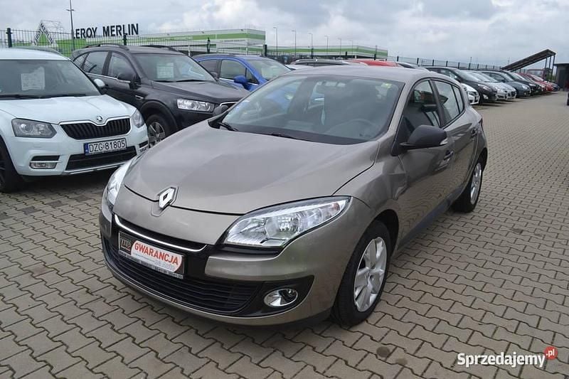 Używany Renault Mégane III 2013 Brązowy Sedan/Limuzyna