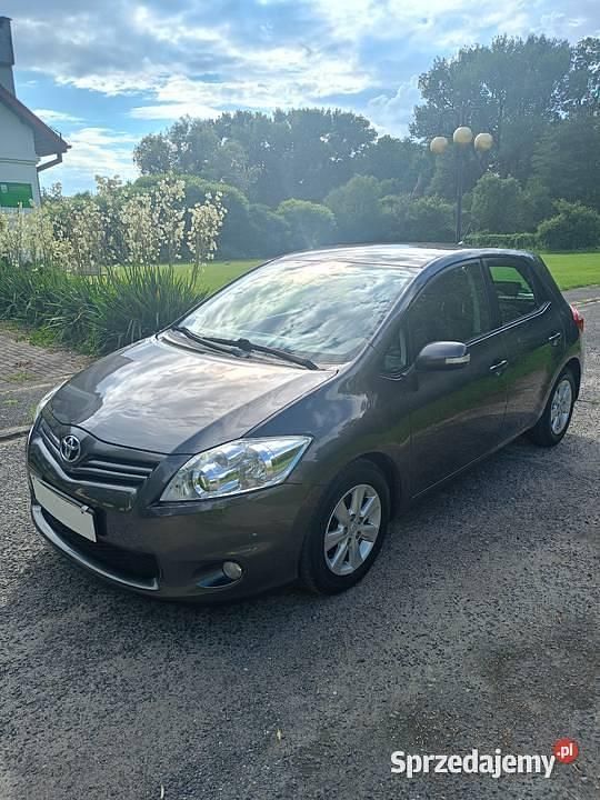 Używany Toyota Auris 2012
