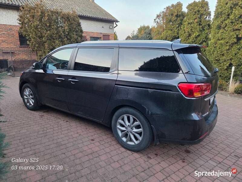Używany Kia Sedona 2018 Minivan