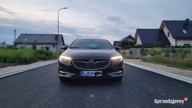 Używany Opel Insignia OPC 2018 Czarny Kombi