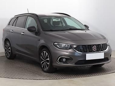 Szary Używany 2018 Fiat Tipo Kombi | 39 999 zł (Uczciwa cena) - Obraz 1/4