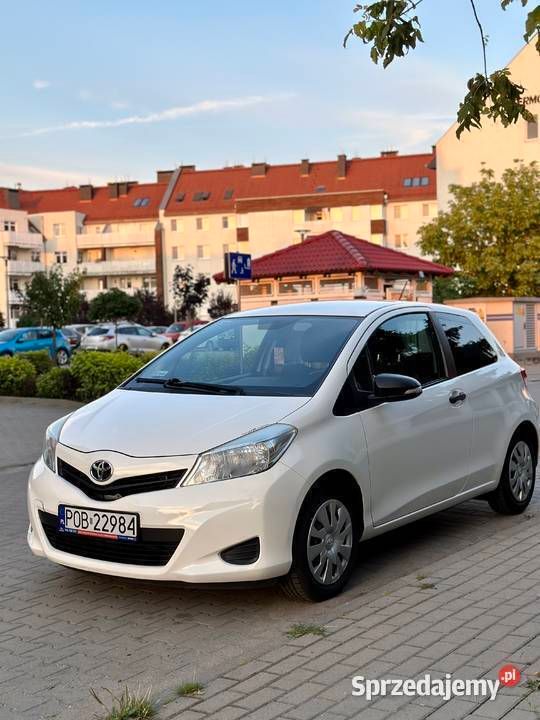 Biały Używany 2012 Toyota Yaris | 21 000 zł (Uczciwa cena) - Obraz 1/4