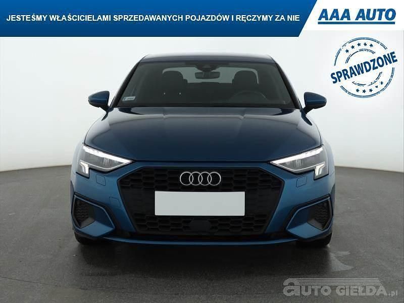 Używany Audi A3 150 KM (110 kW) 2021 Błękitny Sedan/Limuzyna