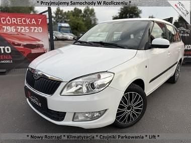 Biały Używany 2010 Skoda Fabia Kombi | 9999 zł (Uczciwa cena) - Obraz 1/4