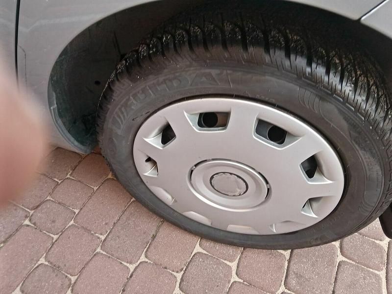 Używany Toyota Yaris Luna 87 KM (63 kW) 2008 Szary Hatchback