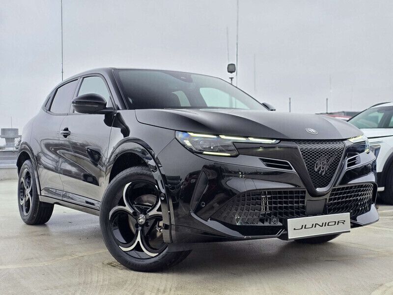 Lakier pastelowy czarny tortora Nowe 2025 Alfa Romeo Junior SUV | 139 091 zł - Obraz 1/4