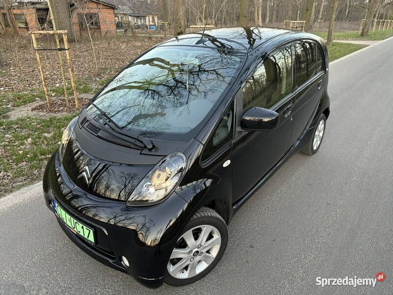 Czarny Używany 2015 Citroën C-zero Hatchback | 21 900 zł - Obraz 1/4