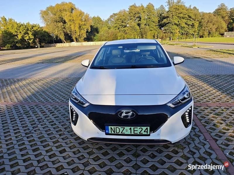 Używany 2018 Hyundai Ioniq Sedan/Limuzyna | 51 900 zł - Obraz 1/4