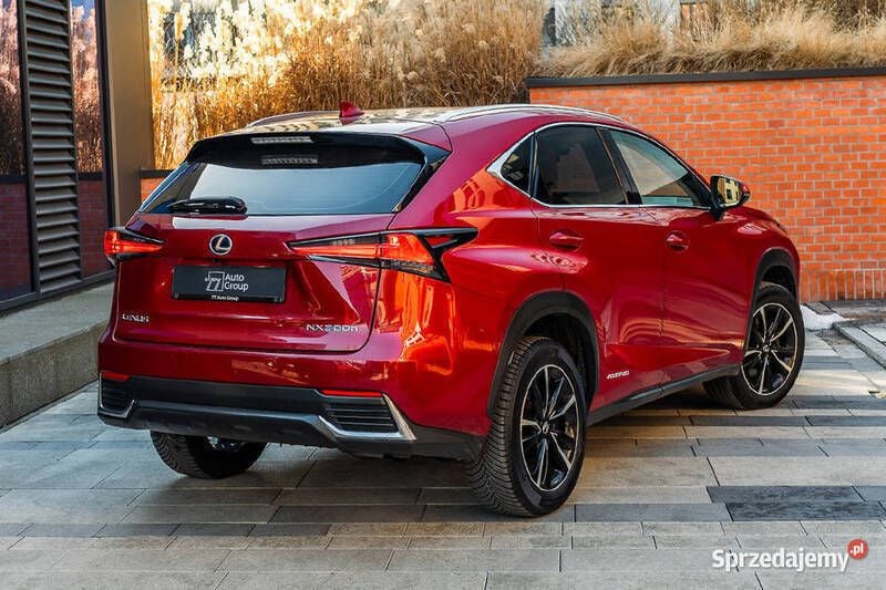 Używany 2018 Lexus NX300h E-FOUR Executive Line SUV | 136 700 zł - Obraz 1/4