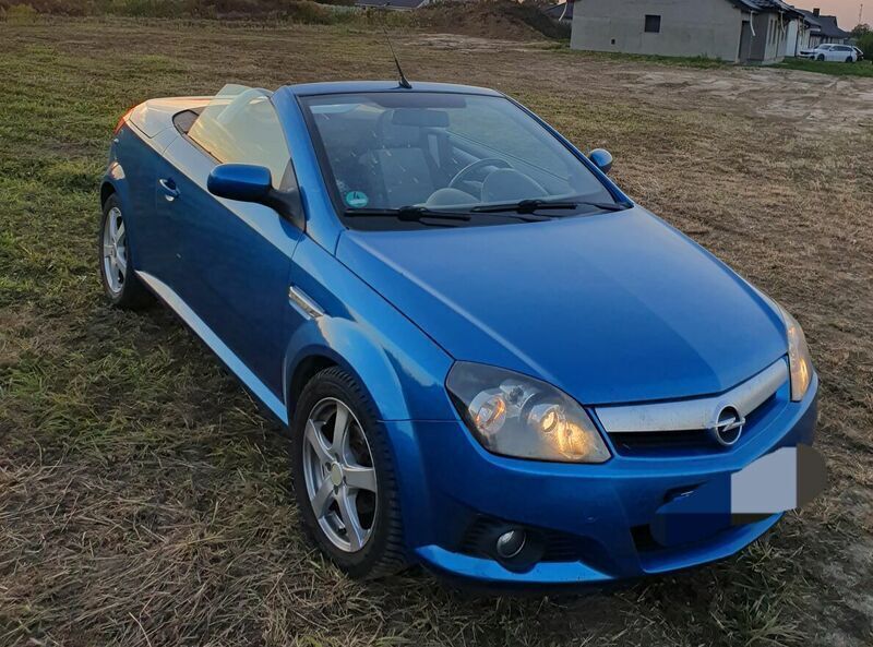 Niebieski Używany 2005 Opel Tigra Kabriolet | 12 500 zł (Drogi) - Obraz 1/4