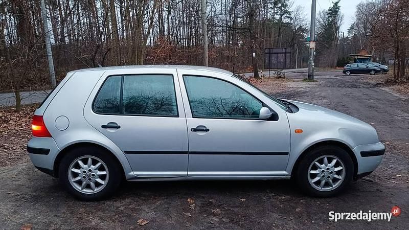 Srebrny Używany 1997 VW Golf IV Hatchback | 4000 zł (Uczciwa cena) - Obraz 1/4