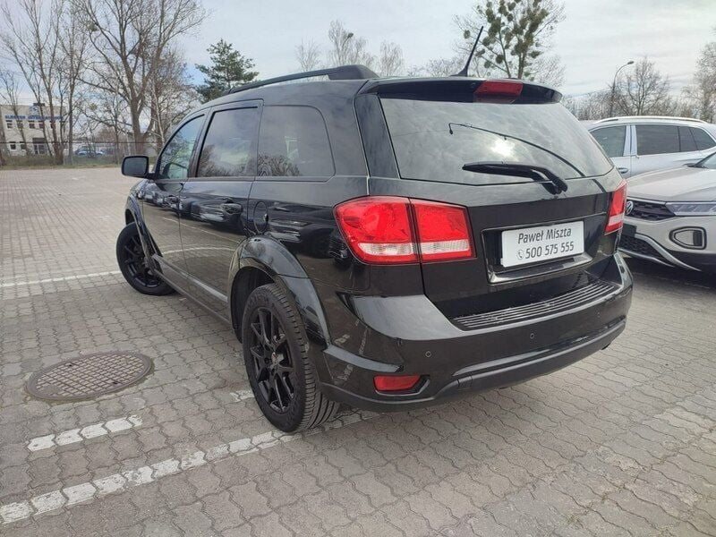 Używany Fiat Freemont 170 KM (125 kW) 2015 Czarny (metalik) SUV