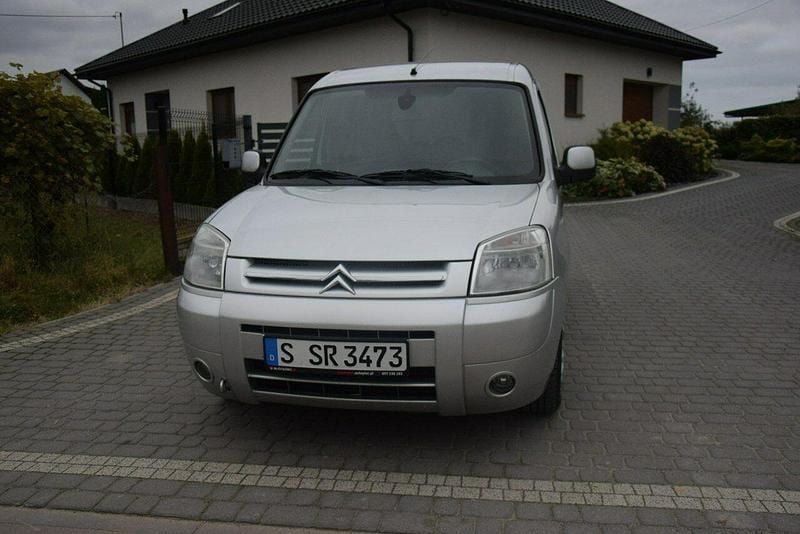 Szary Używany 2008 Citroën Berlingo Minivan | 13 900 zł - Obraz 1/4