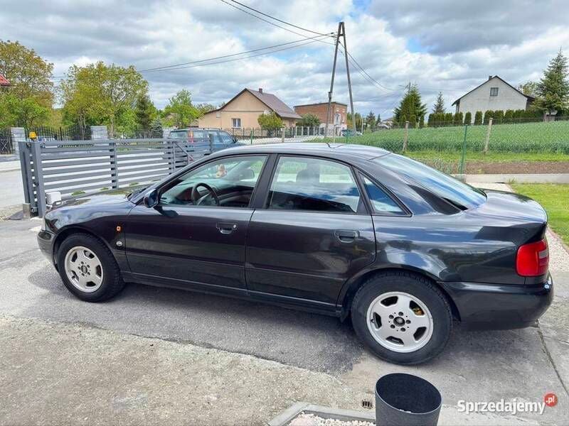 Używany 1996 Audi A4 Sedan/Limuzyna | 3900 zł (Uczciwa cena) - Obraz 1/4