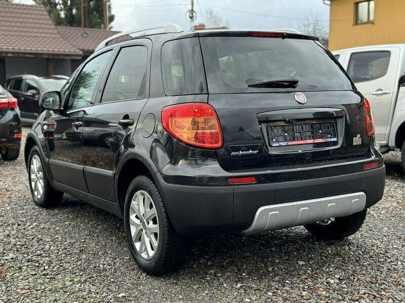 Używany Fiat Sedici 120 KM (88 kW) 2011 Czarny SUV