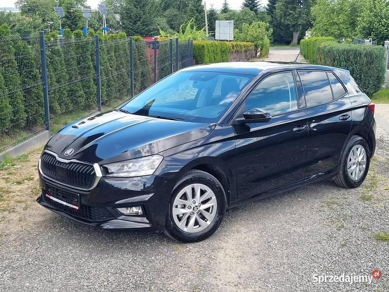 Używany Skoda Fabia 2022 Czarny Hatchback