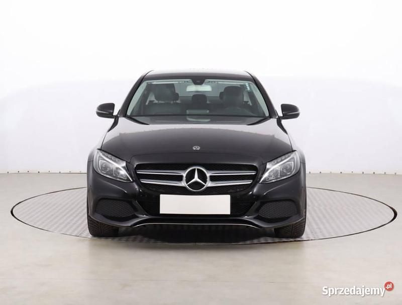 Czarny Używany 2017 Mercedes C160 Coupe | 64 999 zł - Obraz 1/4