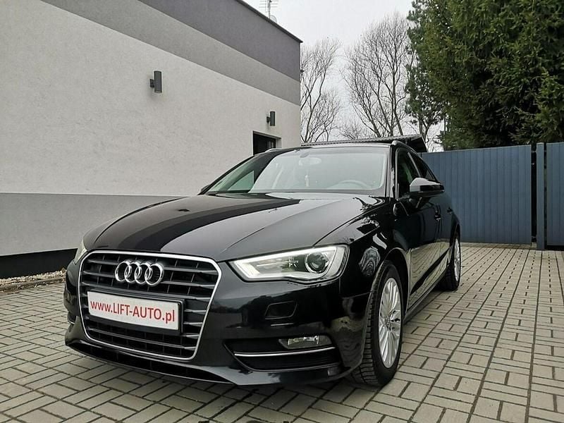 Czarny Używany 2013 Audi A3 Hatchback | 49 900 zł (Drogi) - Obraz 1/4