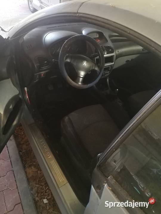 Używany Peugeot 206 2004 Srebrny Kabriolet