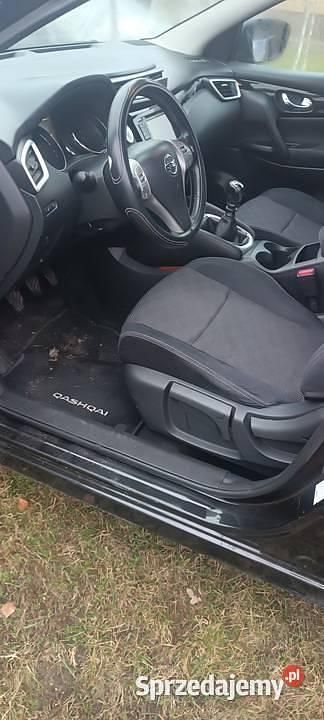 Używany Nissan Qashqai 110 KM (80 kW) 2014 Czarny SUV