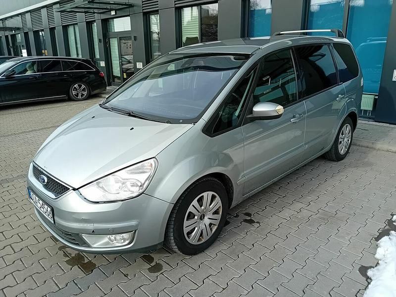 Używany Ford Galaxy 140 KM (102 kW) 2008 Srebrny Minivan