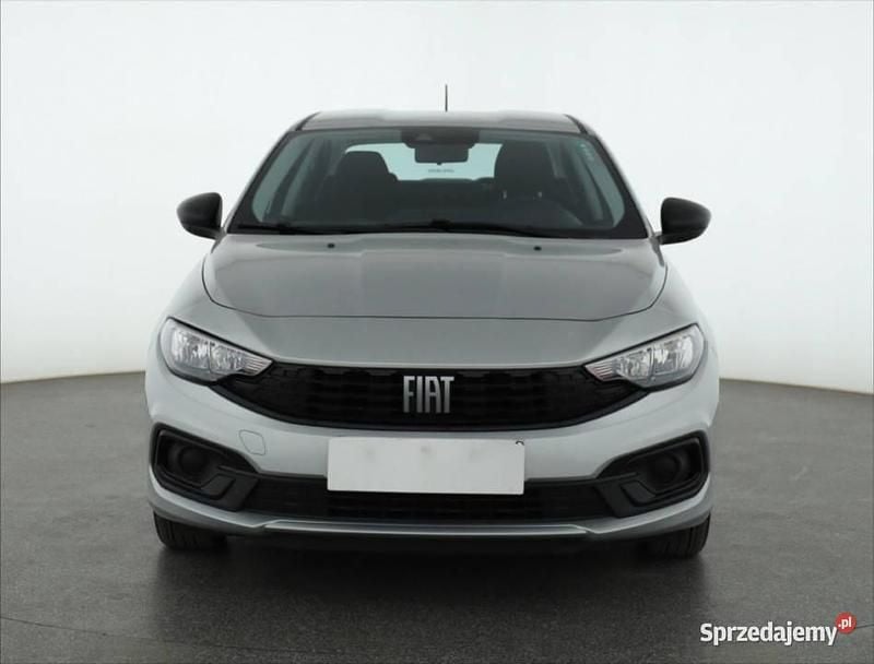 Srebrny Używany 2022 Fiat Tipo Sedan/Limuzyna | 44 999 zł (Uczciwa cena) - Obraz 1/4