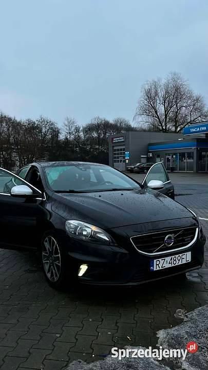 Używany Volvo V40 2014 Czarny Hatchback