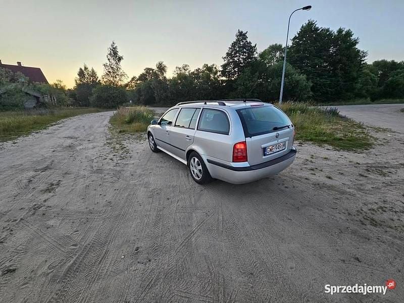 Używany Skoda Octavia 2003 Srebrny Kombi
