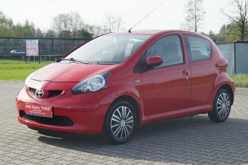 Czerwony Używany 2007 Toyota Aygo Hatchback | 14 900 zł (Drogi) - Obraz 1/4