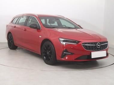 Używany Opel Insignia 174 KM (127 kW) 2021 Czerwony Kombi