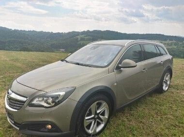 Inny kolor Używany 2013 Opel Insignia Country Tourer Kombi | 38 700 zł (Uczciwa cena) - Obraz 1/4