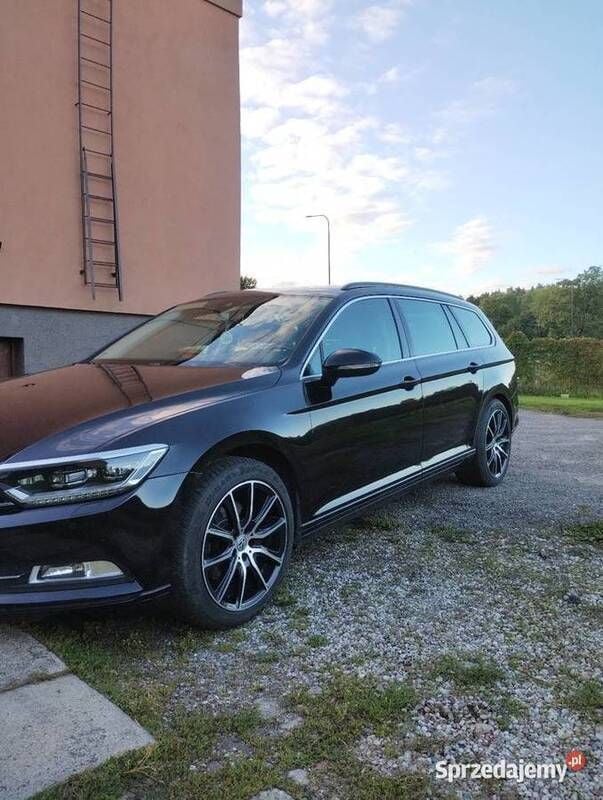 Czarny Używany 2015 VW Passat Kombi | 52 200 zł (Drogi) - Obraz 1/4