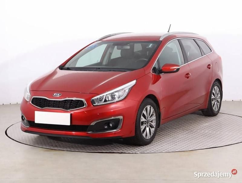 Używany Kia Ceed 135 KM (99 kW) 2016 Bordowy Hatchback