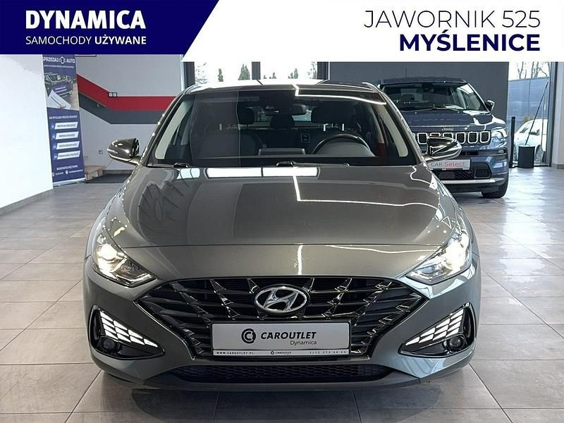 Używany Hyundai i30 160 KM (117 kW) 2022 Szary Sedan/Limuzyna