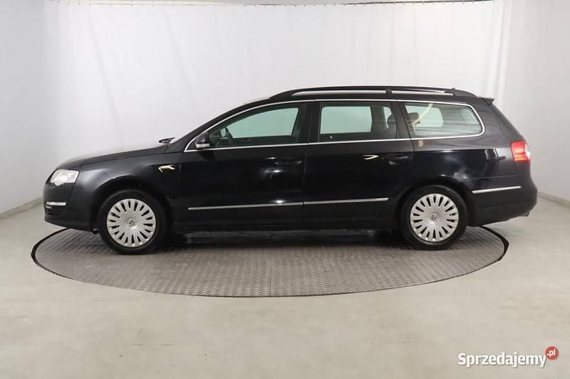 Używany VW Passat 2007 Czarny Kombi