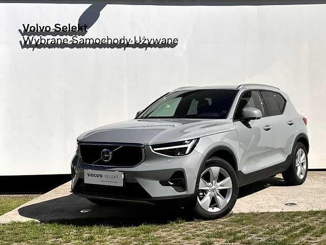 Szary Używany 2024 Volvo XC40 SUV | 152 900 zł (Dobra cena) - Obraz 1/4