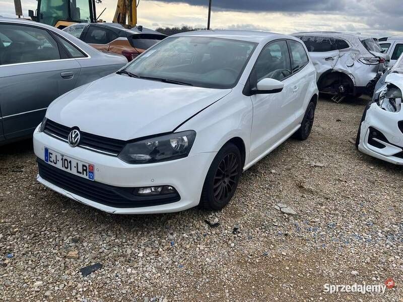 Biały Używany 2017 VW Polo Hatchback | 13 800 zł - Obraz 1/4