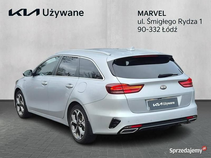 Używany Kia Ceed 2021 Srebrny Hatchback