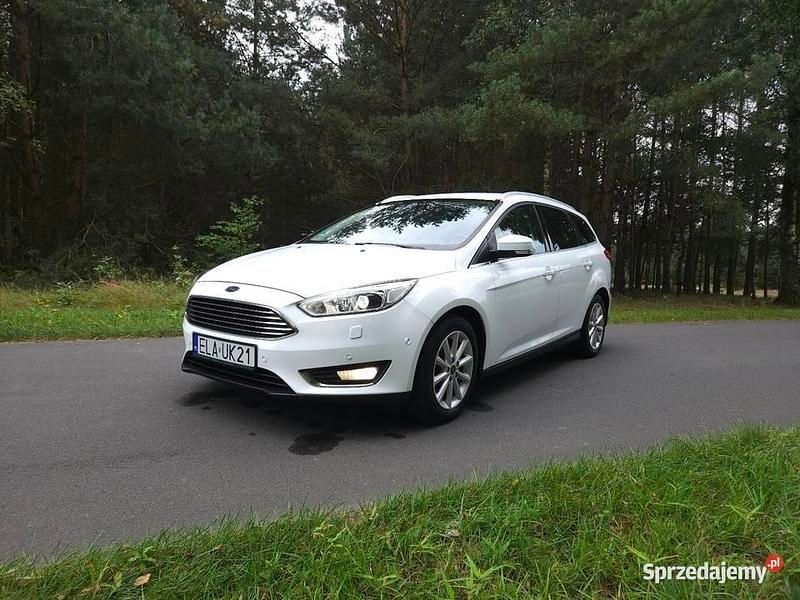Biały Używany 2015 Ford Focus Kombi | 37 500 zł (Dość drogi) - Obraz 1/4