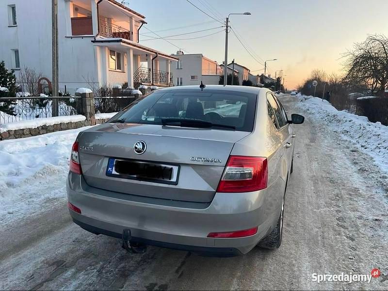 Używany Skoda Octavia 2016 Złoty Sedan/Limuzyna