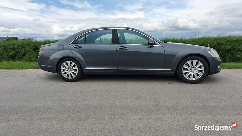 Używany Mercedes S420 Night 320 KM (235 kW) 2007 Srebrny (metalik, perła) Sedan/Limuzyna