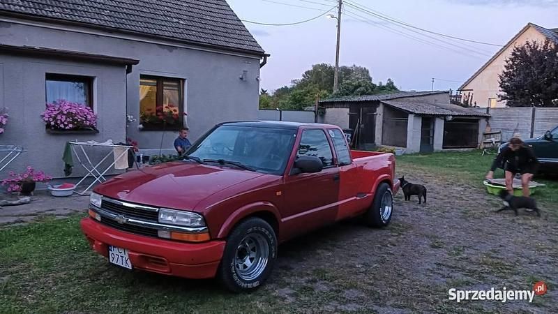 Używany Chevrolet S10 1999 Czerwony Pickup