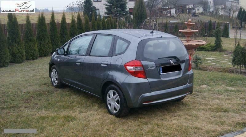Używany Honda Jazz 90 KM (66 kW) 2011 Szary (metalik) Hatchback