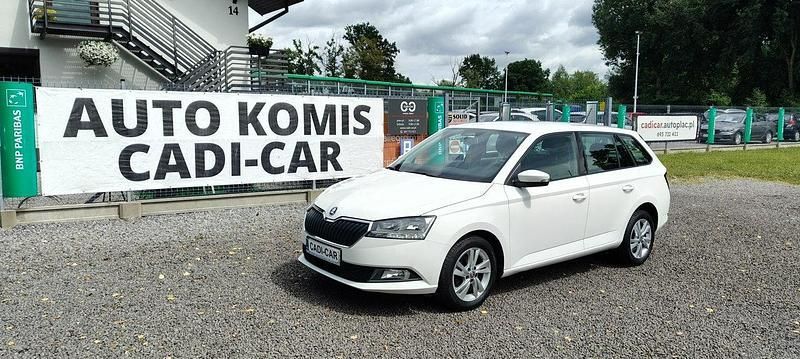 Biały Używany 2020 Skoda Fabia Kombi | 29 900 zł (Dobra cena) - Obraz 1/4