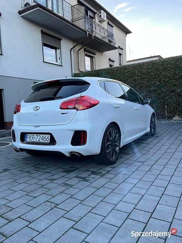 Używany Kia Ceed GT GT 2014 Biały Hatchback