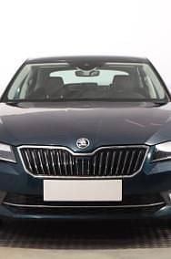Używany Skoda Superb 220 KM (161 kW) 2018 Zielony Sedan/Limuzyna