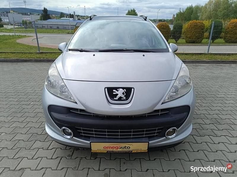Srebrny Używany 2007 Peugeot 207 Kombi | 8500 zł (Uczciwa cena) - Obraz 1/4