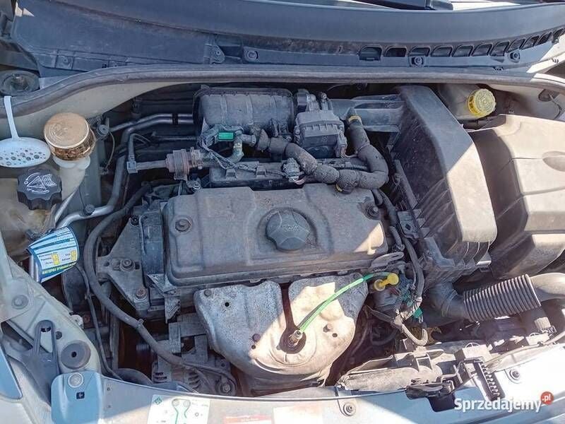 Używany Citroën C3 2009 Srebrny Hatchback