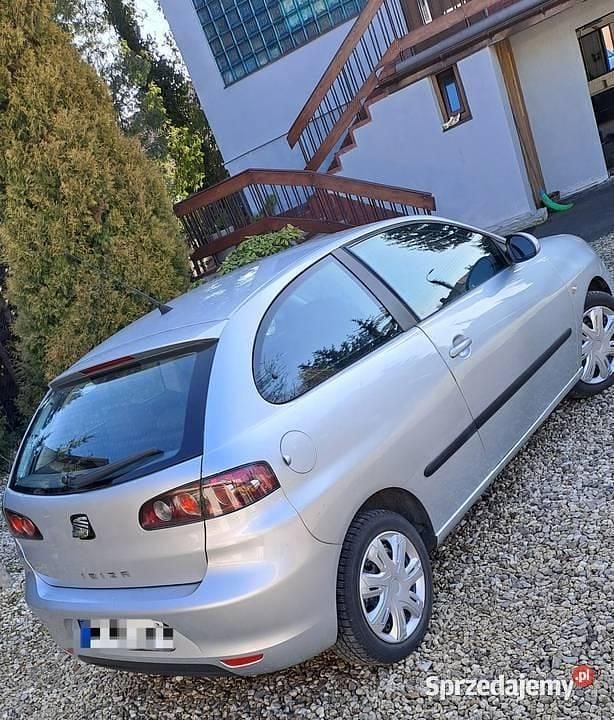 Używany Seat Ibiza 2007 Srebrny Hatchback