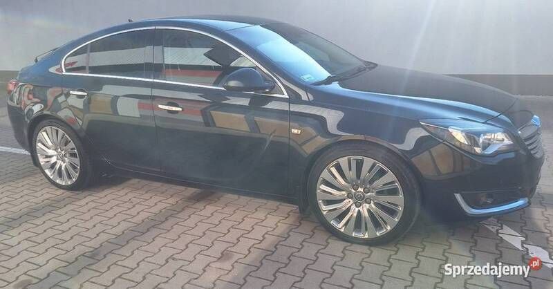 Używany Opel Insignia 2013 Czarny Hatchback